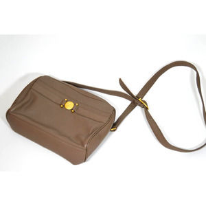 Like new vintage Etienne Agner tan nude crossbody leather purse